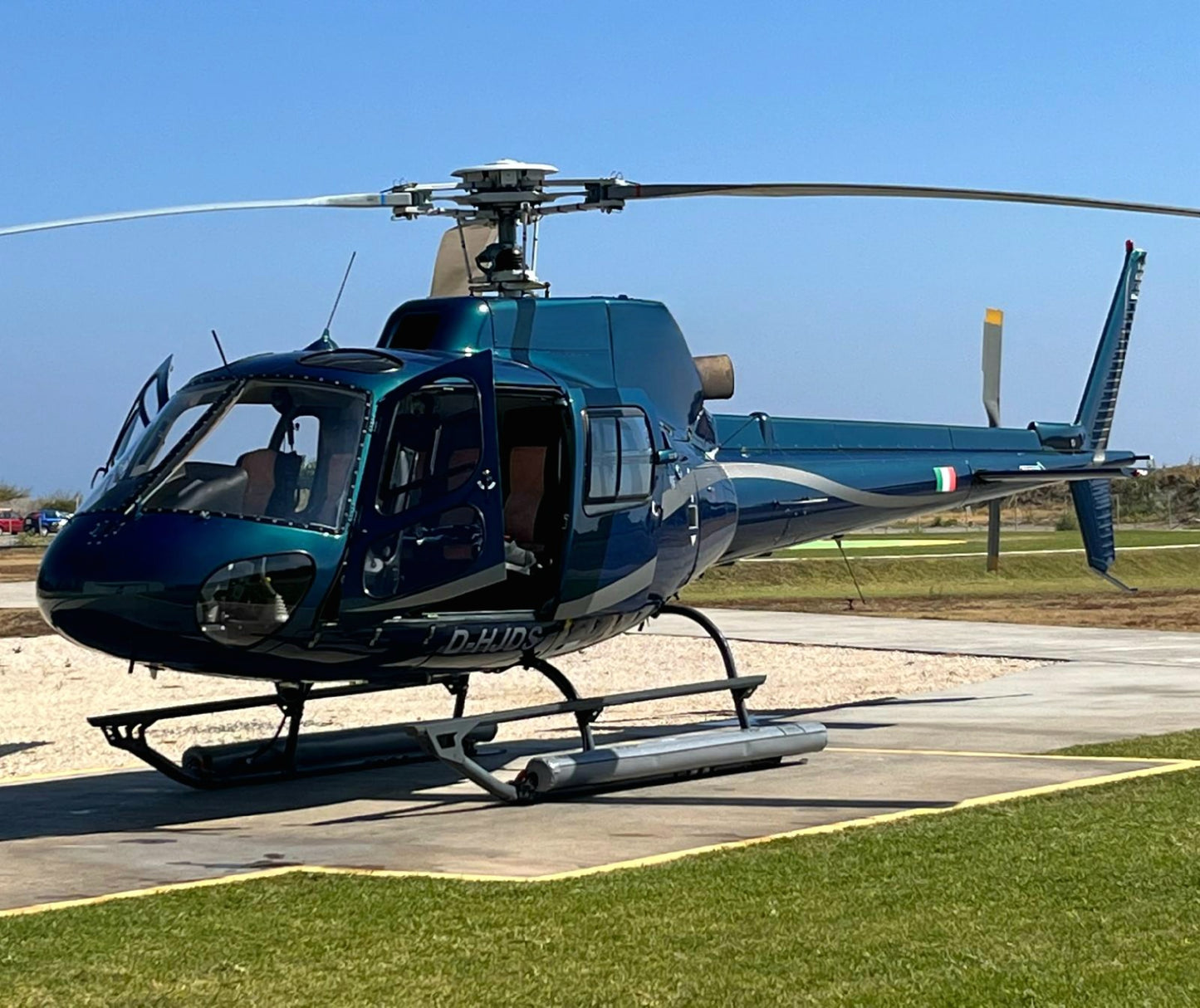 Helicopter transfer from Naples Airport to Capri - Up to 4 Passengers - Single Engine Helicopter
