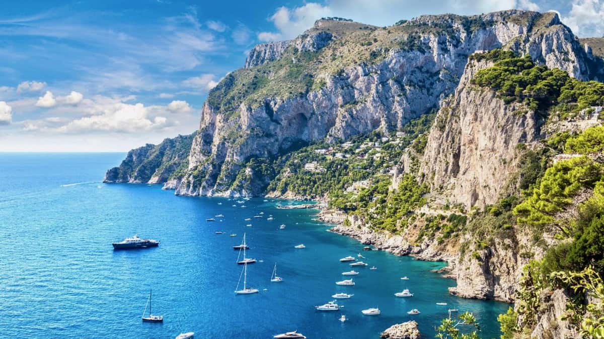 Discover Italy from Above - Amalfi coast with Double Engine Agusta AW109